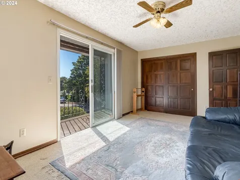 7706 SE Maple Avenue Vancouver WA 98664