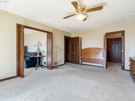 7706 SE Maple Avenue Vancouver WA 98664