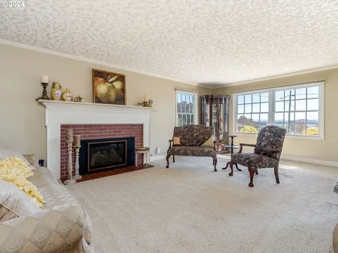7706 SE Maple Avenue Vancouver WA 98664