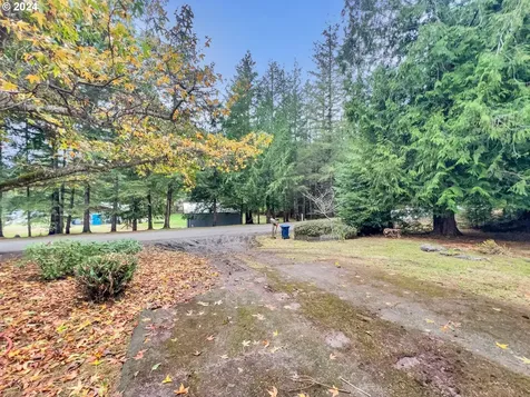 57205 Gladewood Road Coquille OR 97423
