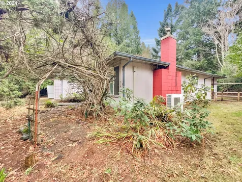 57205 Gladewood Road Coquille OR 97423