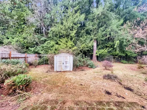 57205 Gladewood Road Coquille OR 97423
