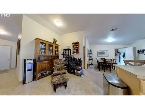1397 Ne Lisa Way Myrtle Creek OR 97457