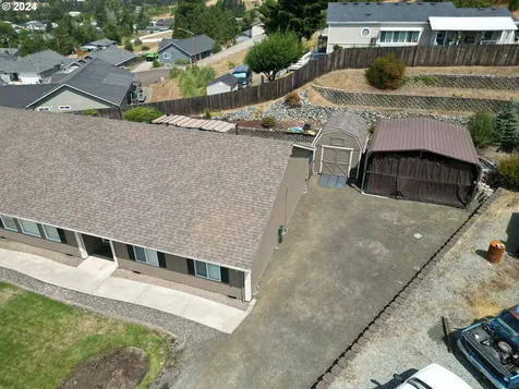 1397 Ne Lisa Way Myrtle Creek OR 97457