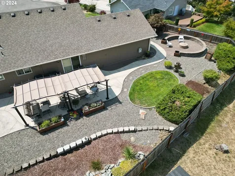 1397 Ne Lisa Way Myrtle Creek OR 97457