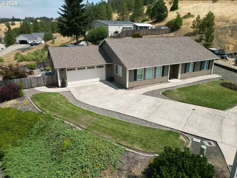1397 Ne Lisa Way Myrtle Creek OR 97457