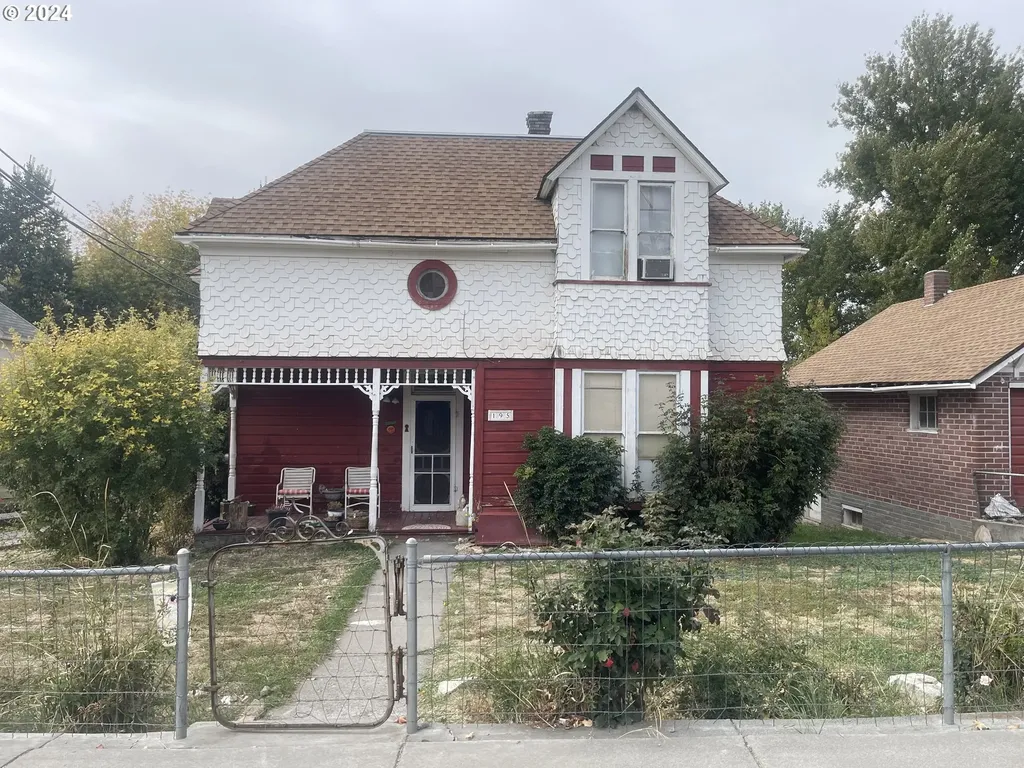 195 N Court Street Heppner OR 97836