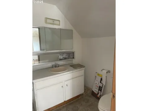 195 N Court Street Heppner OR 97836