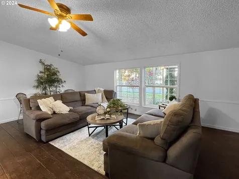 440 S 6th Street Toledo WA 98591