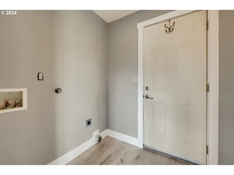 424 Washington Street Woodland WA 98674
