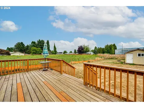 424 Washington Street Woodland WA 98674
