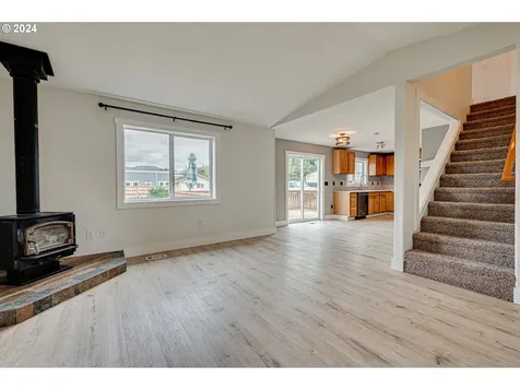 424 Washington Street Woodland WA 98674