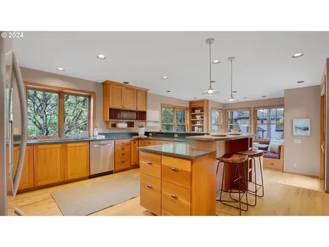 11603 Sw Vacuna Court Portland OR 97219