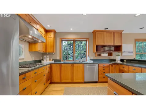 11603 Sw Vacuna Court Portland OR 97219