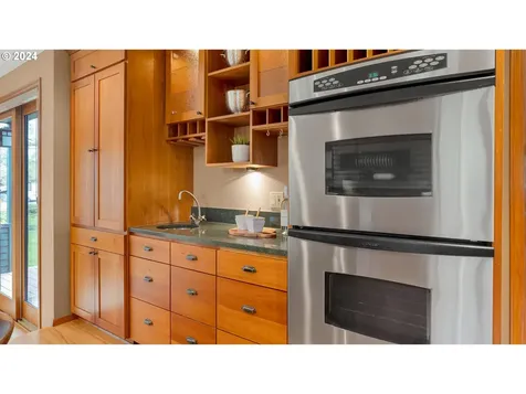 11603 Sw Vacuna Court Portland OR 97219