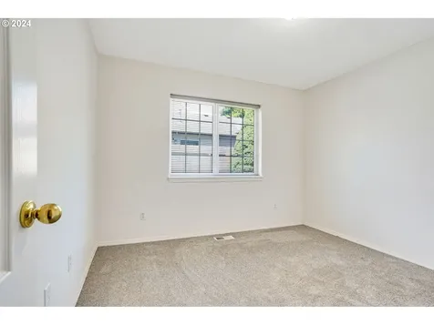 1130 Enstad Lane Silverton OR 97381