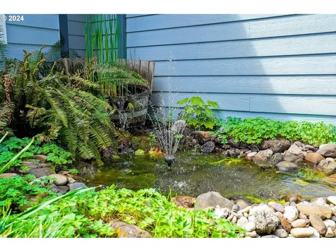 1130 Enstad Lane Silverton OR 97381