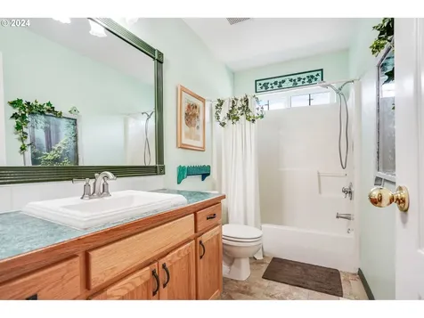 1130 Enstad Lane Silverton OR 97381