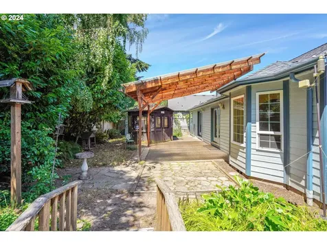 1130 Enstad Lane Silverton OR 97381