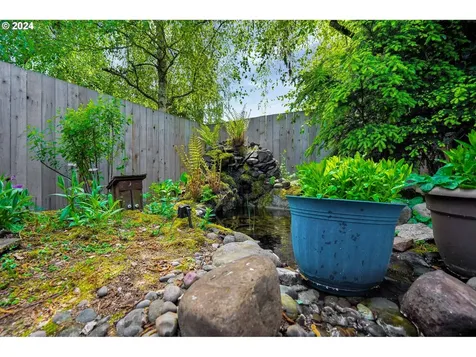 1130 Enstad Lane Silverton OR 97381