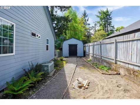 1130 Enstad Lane Silverton OR 97381