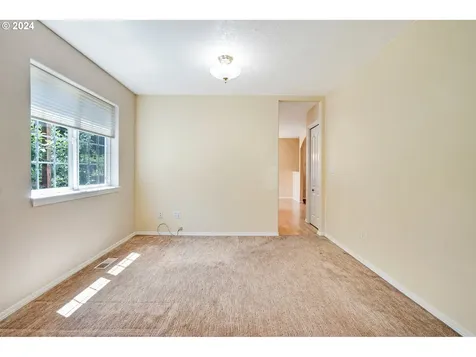1130 Enstad Lane Silverton OR 97381