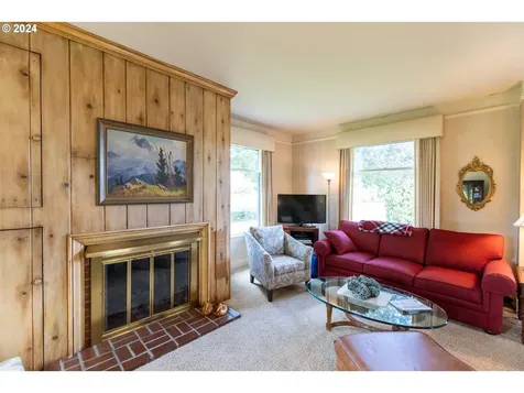 3465 Avalon Drive Hood River OR 97031