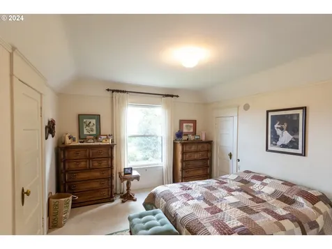 3465 Avalon Drive Hood River OR 97031