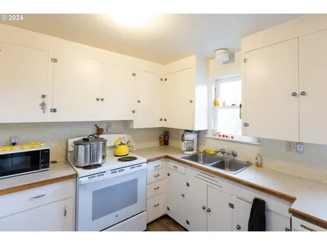 3465 Avalon Drive Hood River OR 97031