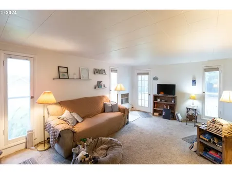 3465 Avalon Drive Hood River OR 97031
