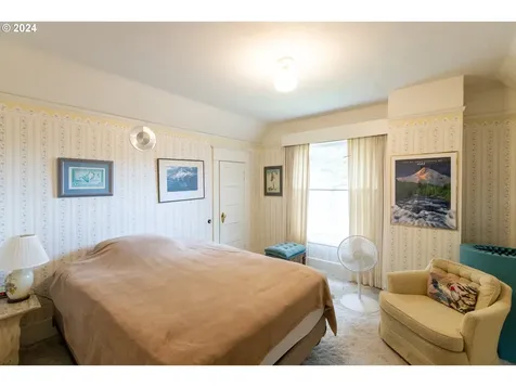 3465 Avalon Drive Hood River OR 97031
