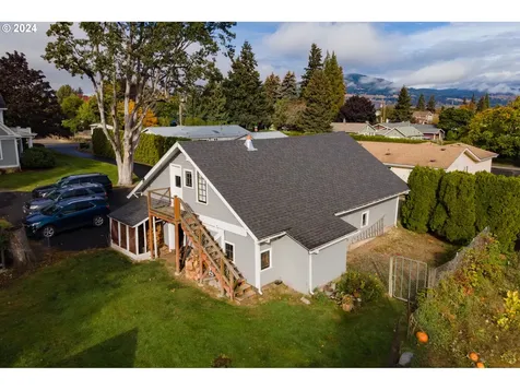 3465 Avalon Drive Hood River OR 97031