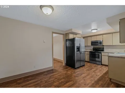 2208 NE 109th Court Vancouver WA 98684