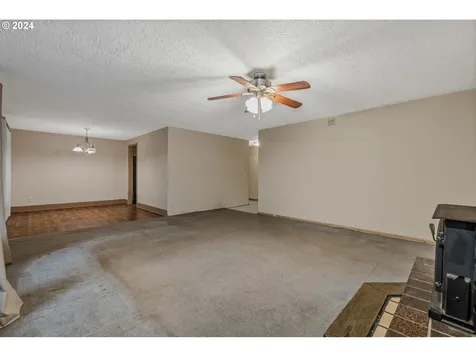 2208 NE 109th Court Vancouver WA 98684