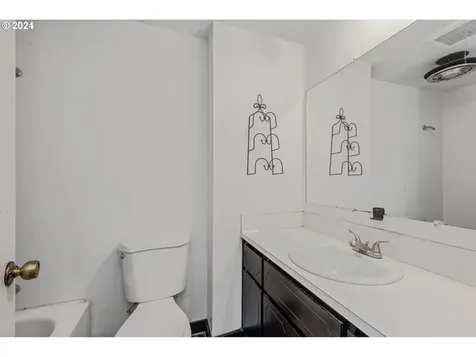 2208 NE 109th Court Vancouver WA 98684