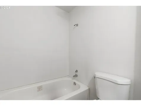 2208 NE 109th Court Vancouver WA 98684