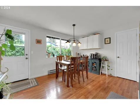 311 W F Street Creswell OR 97426