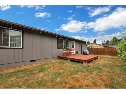 311 W F Street Creswell OR 97426