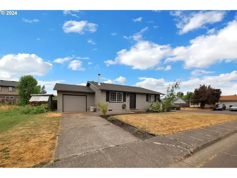 311 W F Street Creswell OR 97426