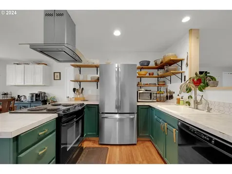 311 W F Street Creswell OR 97426