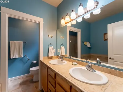 944 W Y Street Washougal WA 98671