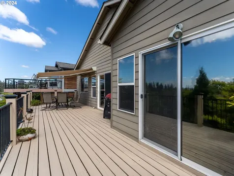 944 W Y Street Washougal WA 98671