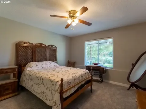 944 W Y Street Washougal WA 98671