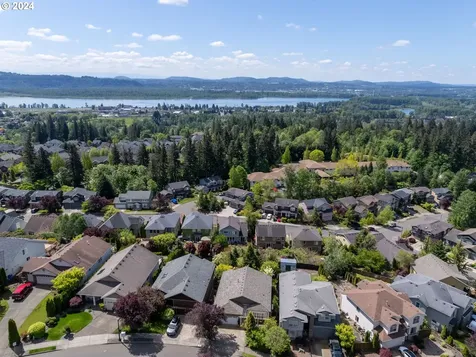 944 W Y Street Washougal WA 98671