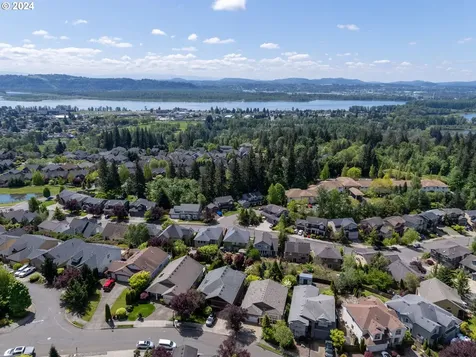 944 W Y Street Washougal WA 98671