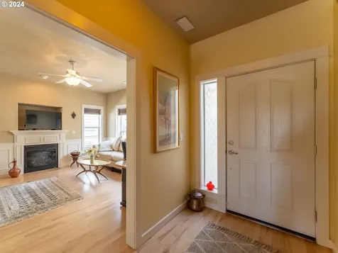 944 W Y Street Washougal WA 98671