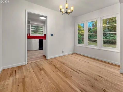 7865 SW Walnut Lane Portland OR 97225