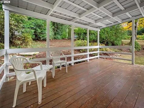 7865 SW Walnut Lane Portland OR 97225
