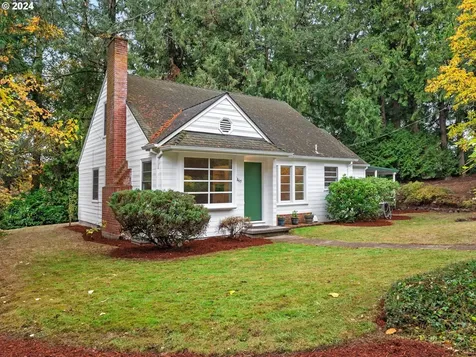 7865 SW Walnut Lane Portland OR 97225