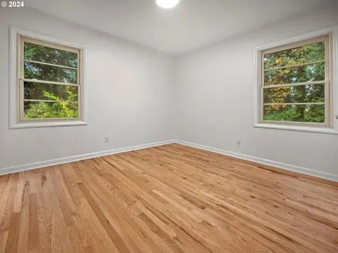 7865 SW Walnut Lane Portland OR 97225